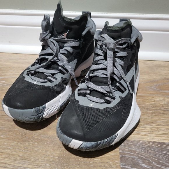 Nike Air Jordan Zion 1 TB Basketball Black White Grey DC4208-001 Men’s Size 6.5 - Picture 2 of 6